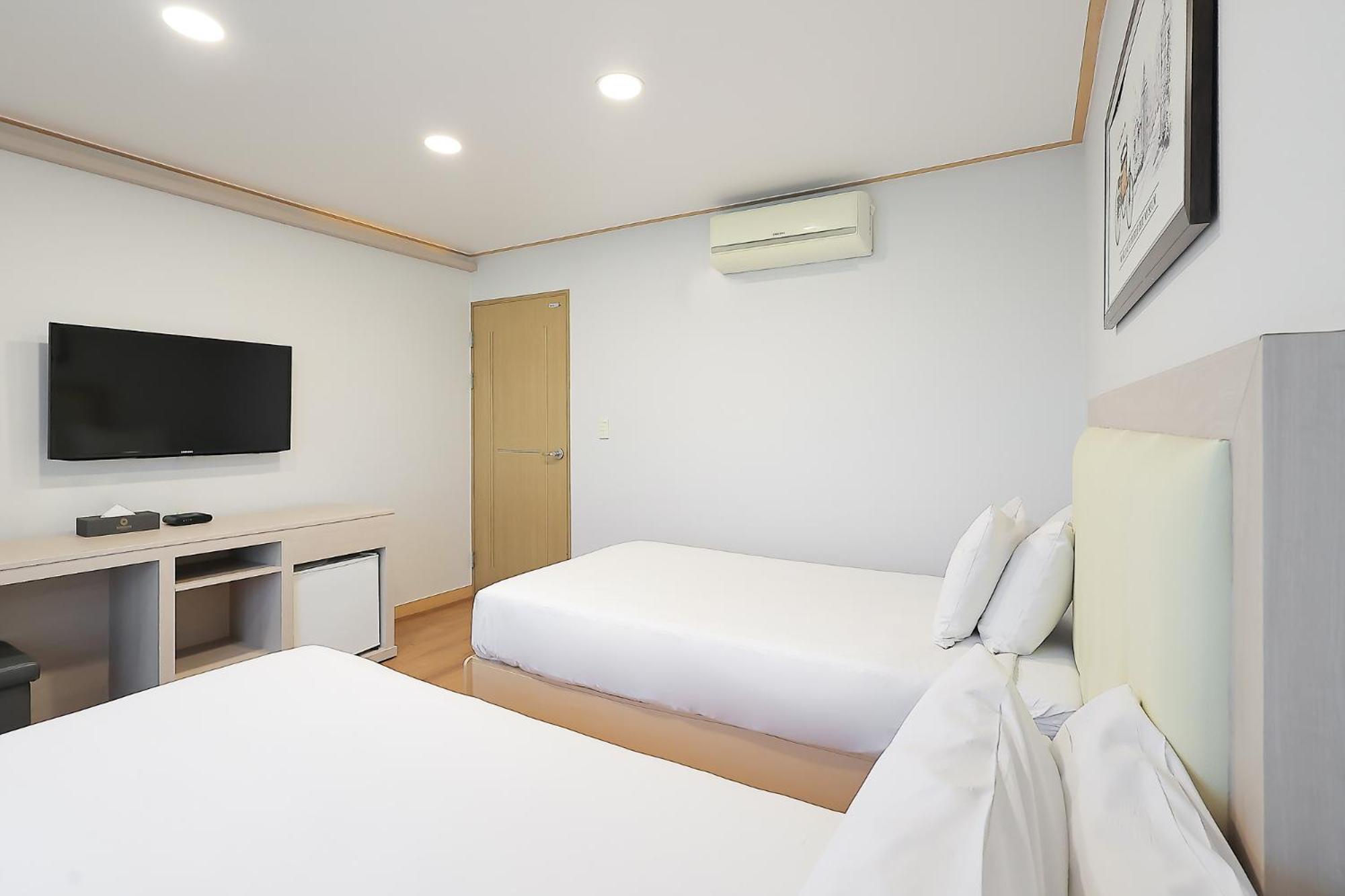 Shin Shin Hotel Jeju City Exterior photo
